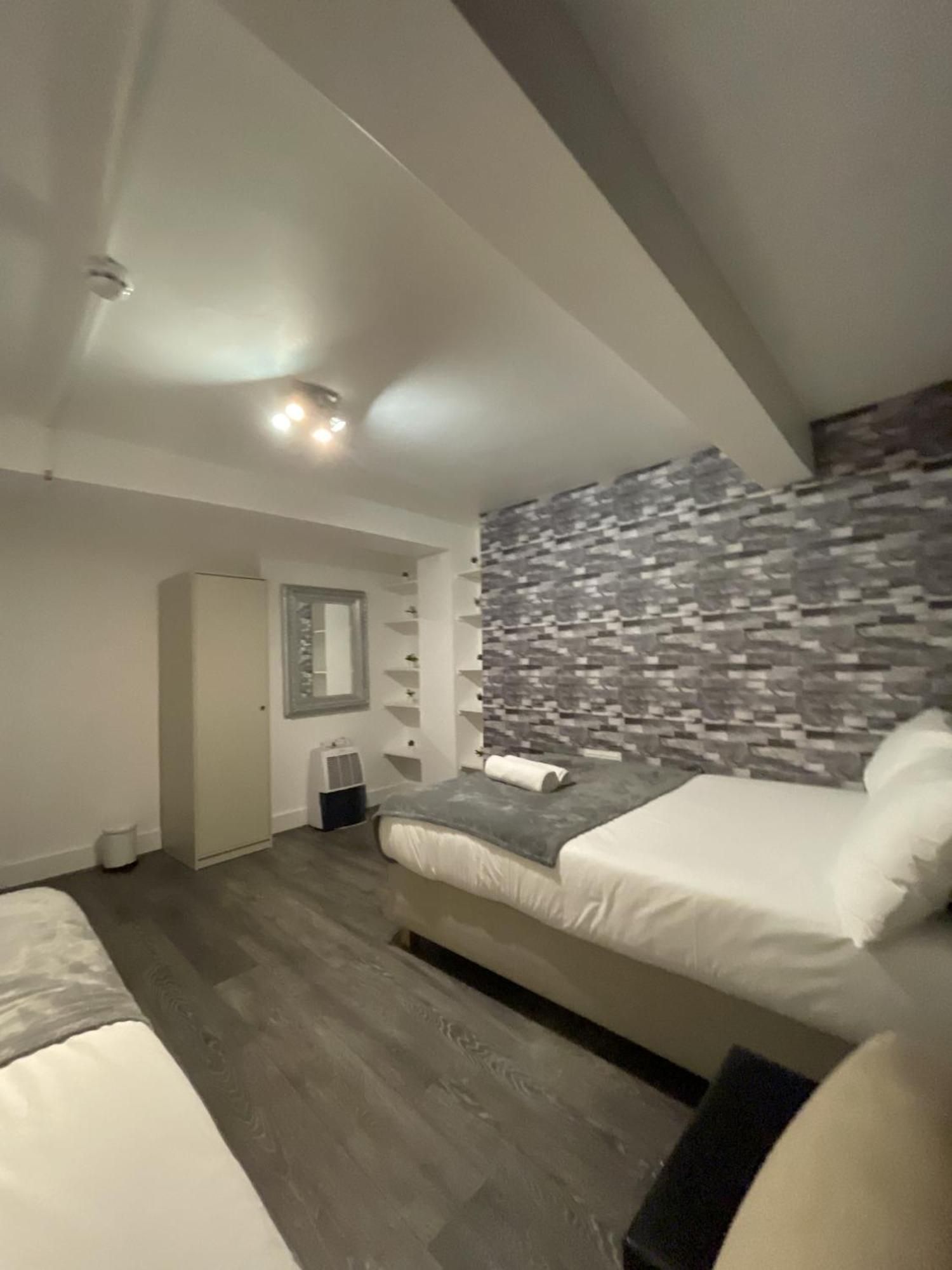Euston Budget And Bed & Breakfast *