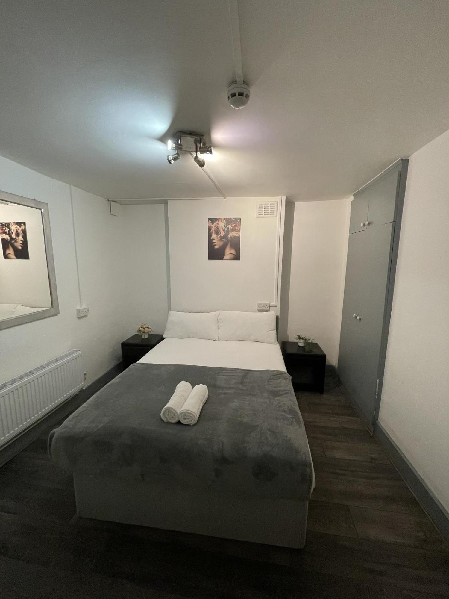 Bed & Breakfast Euston Budget And *