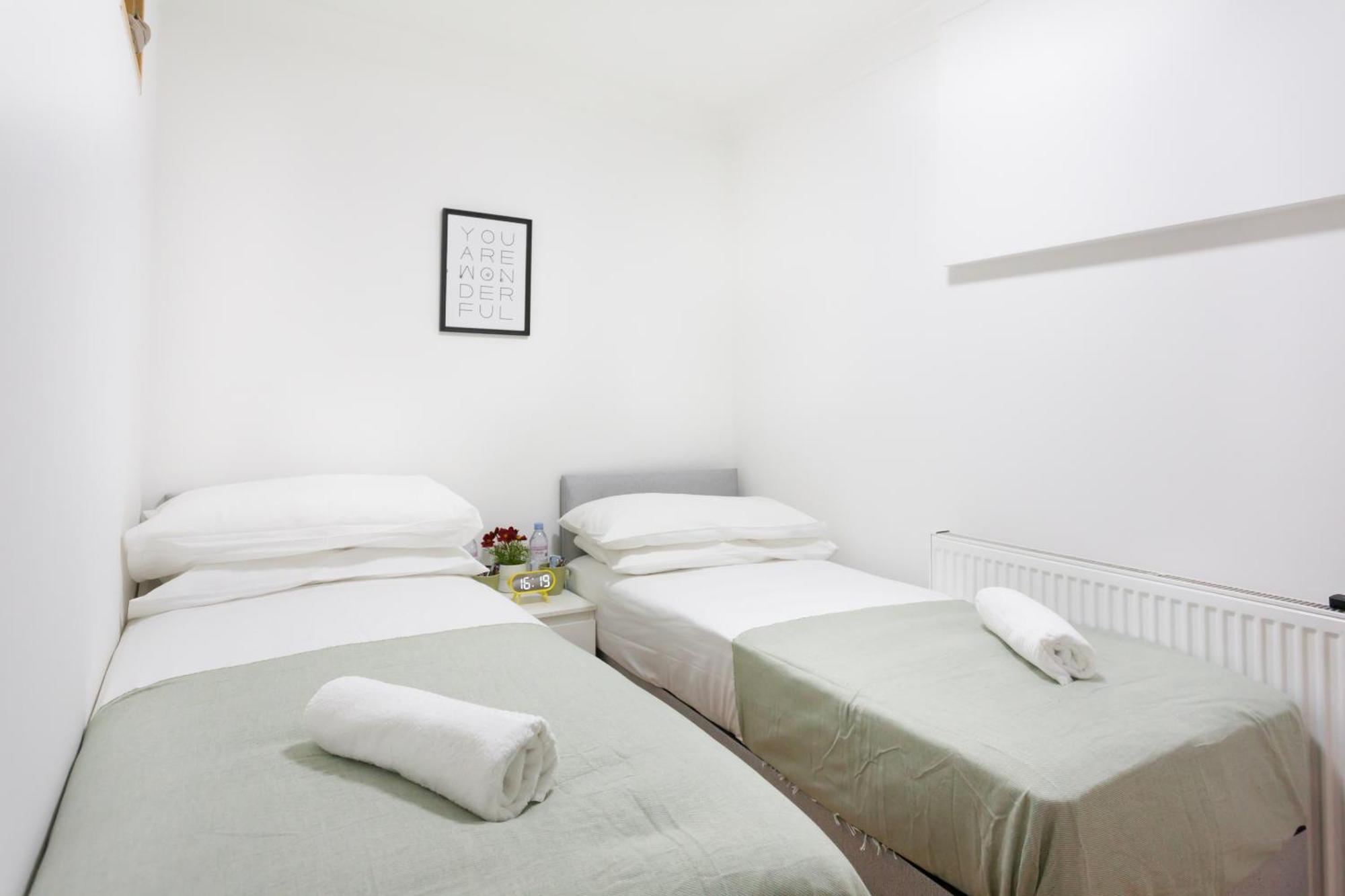Euston Budget And Bed & Breakfast *